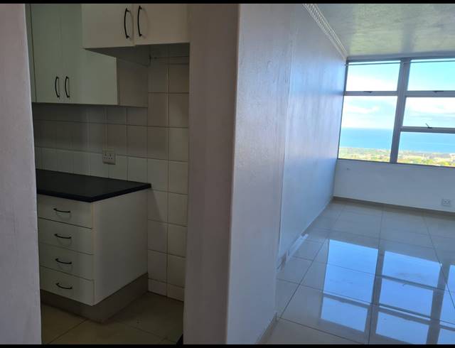2 BEDROOM FLAT RENTED IN MORNINGSIDE